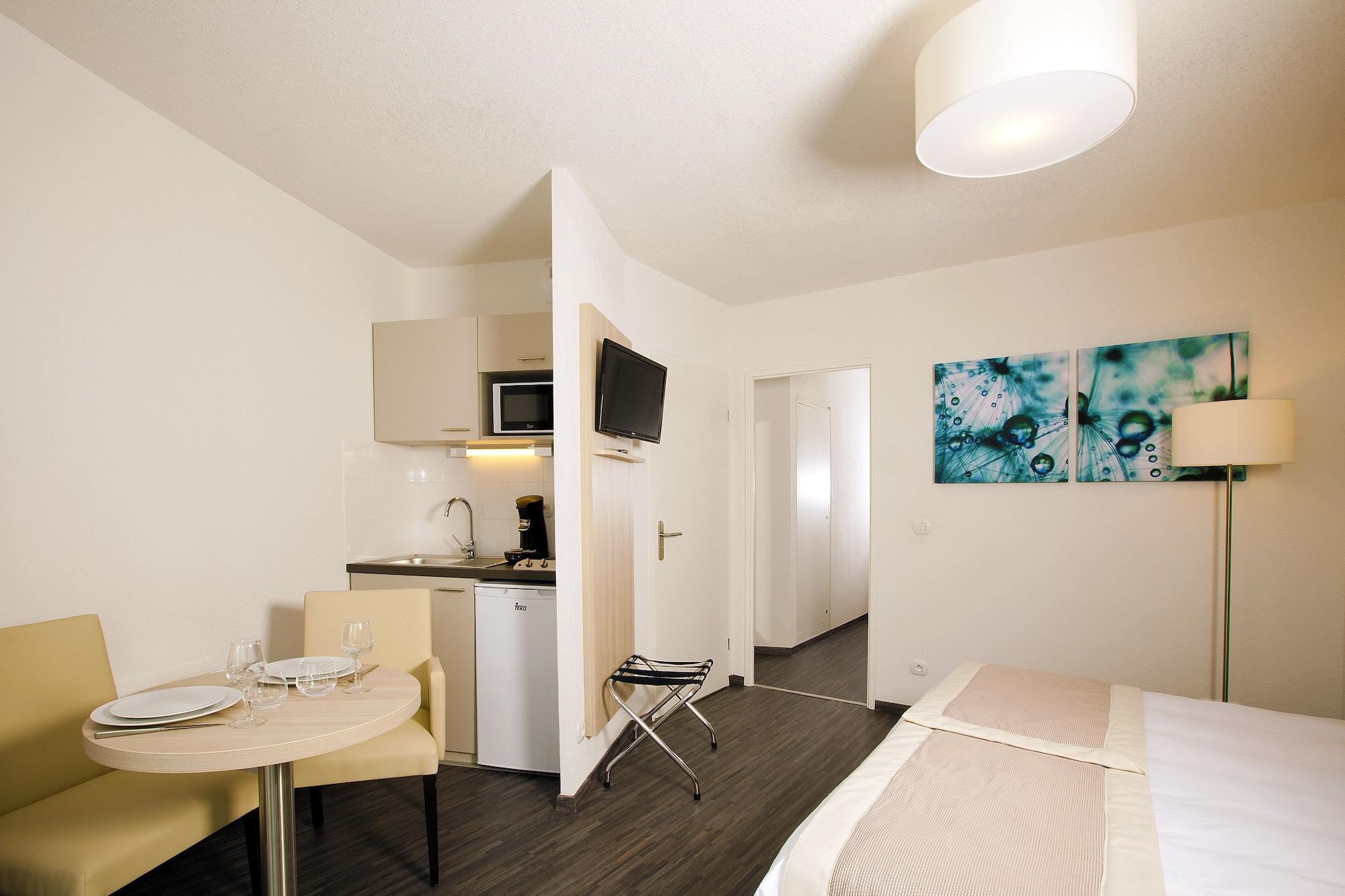 Residhome Neuilly Bords De Marne Kültér fotó